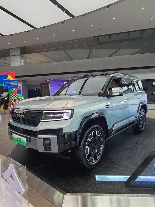 佛山326比亚迪方程豹硬派越野的爆款，英菲尼迪35周年与你共成长